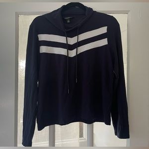Banana Republic Cropped Navy and White Sweatshirt